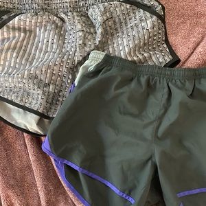 2 pairs running shorts